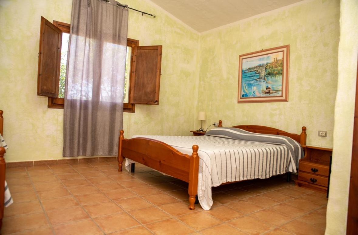 Agriturismo Santa Lucia Tratalias ภายนอก รูปภาพ